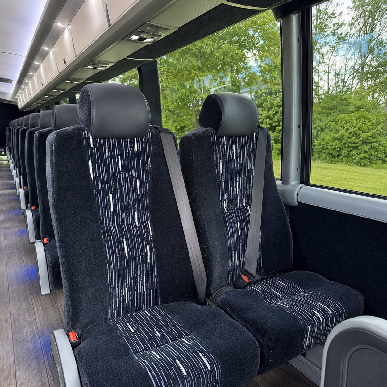 instant online bus rental quotes in thornton